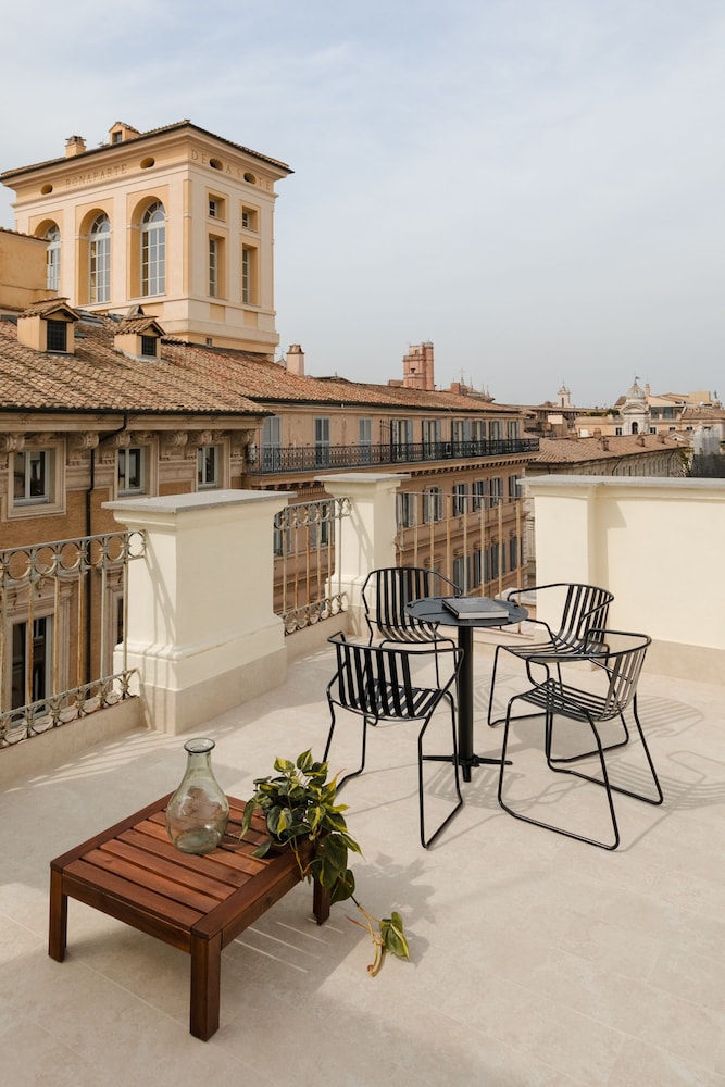 Sonder by Marriott Bonvoy Piazza Venezia Apartments