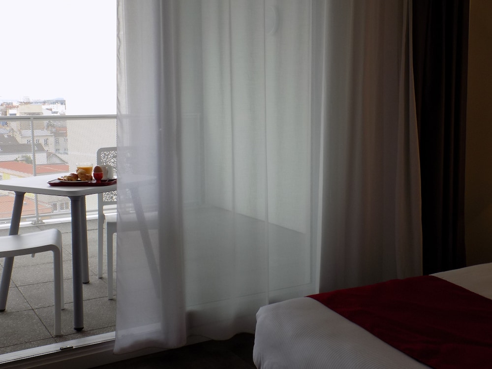 B&B HOME Paris Mairie de Saint-Ouen