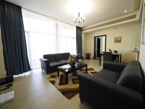 SKYLARK HOTEL APARTMENTS