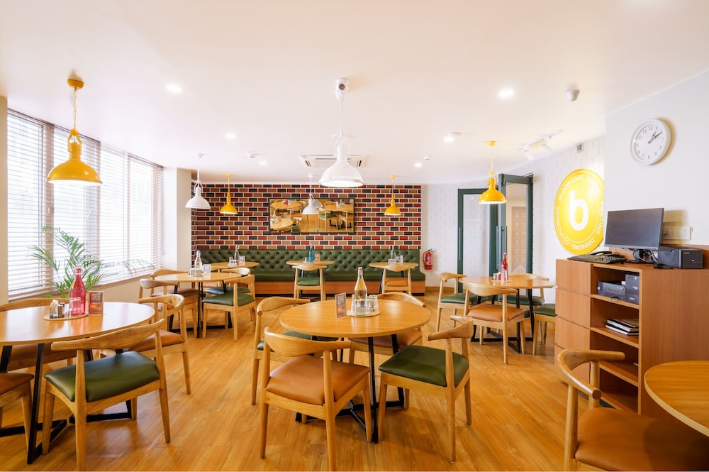 Bloom Hotel - Cyber Tower Hyderabad