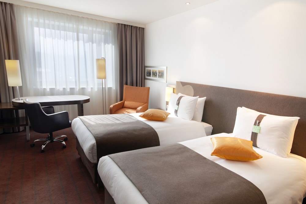 Holiday Inn Almaty By IHG