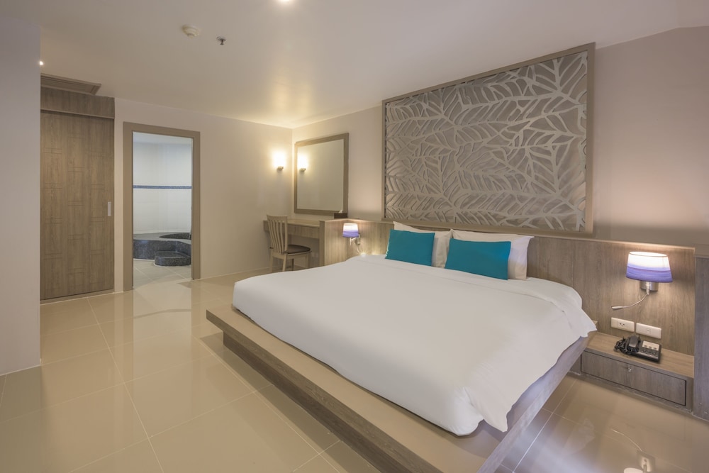 Andamantra Resort and Villa Phuket