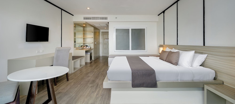 Andamantra Resort and Villa Phuket