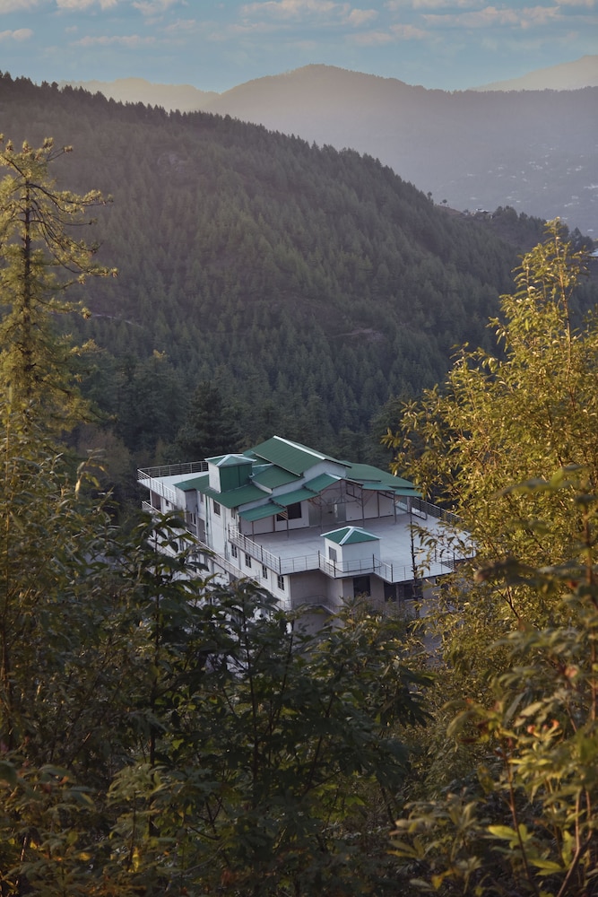 Nizalia Hotel By Legend