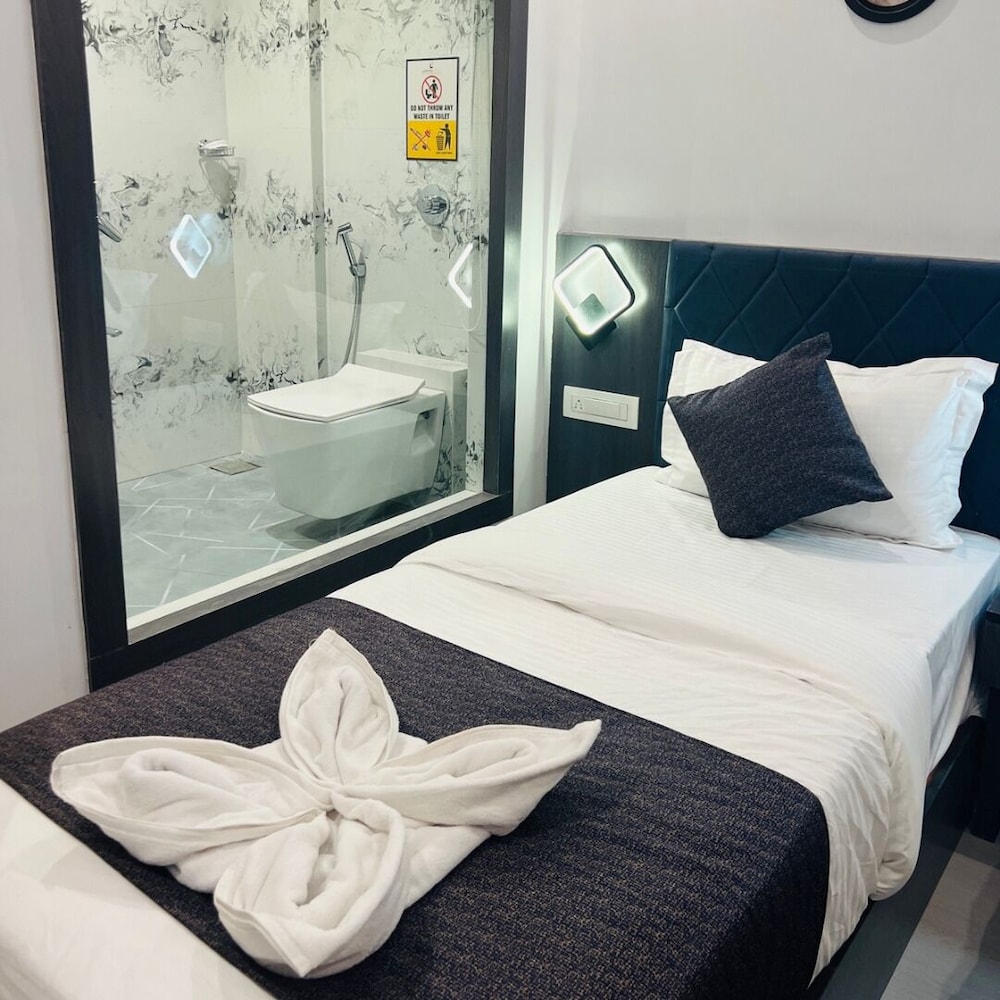 Hotel Larmont Luxury