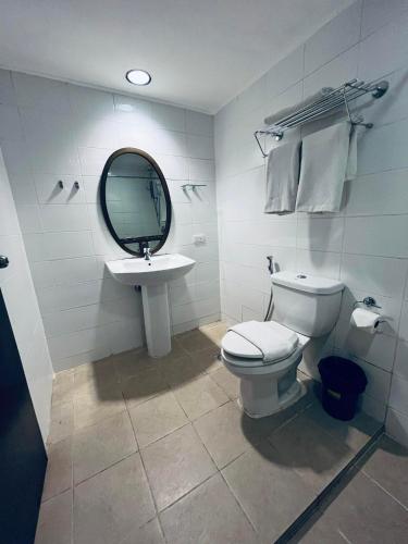 Arzo Hotel Manila