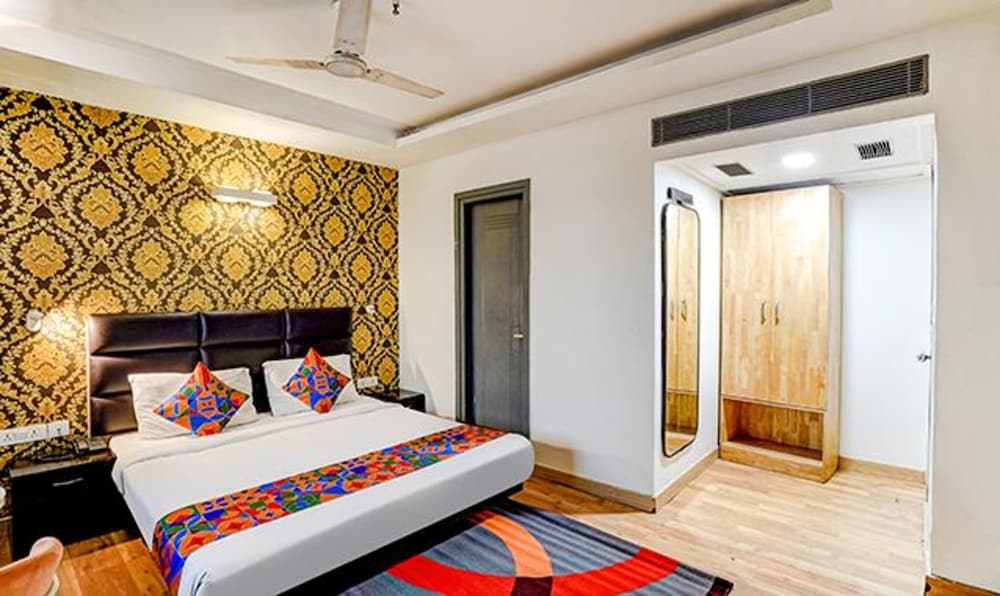 FabHotel Kaushambi