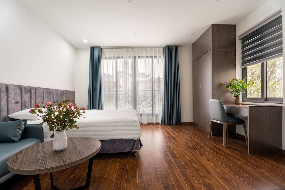 Granda Lake View Hotel & Apartment