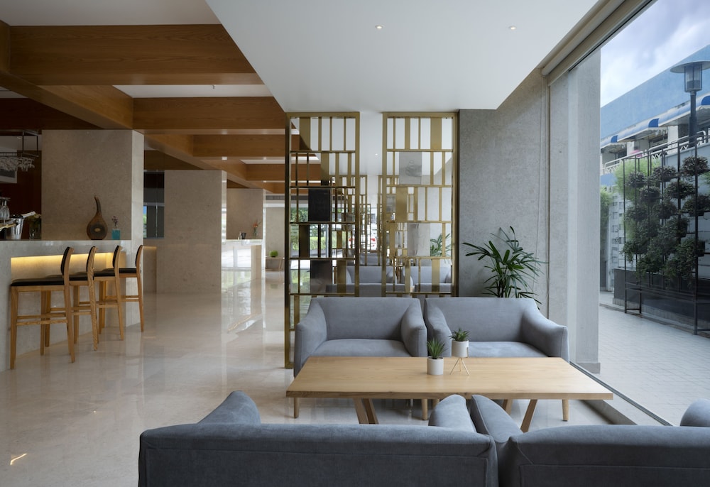 Cocoon an exclusive all-suite Hotel