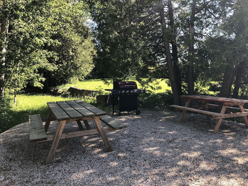 Adventure The Bruce Inn