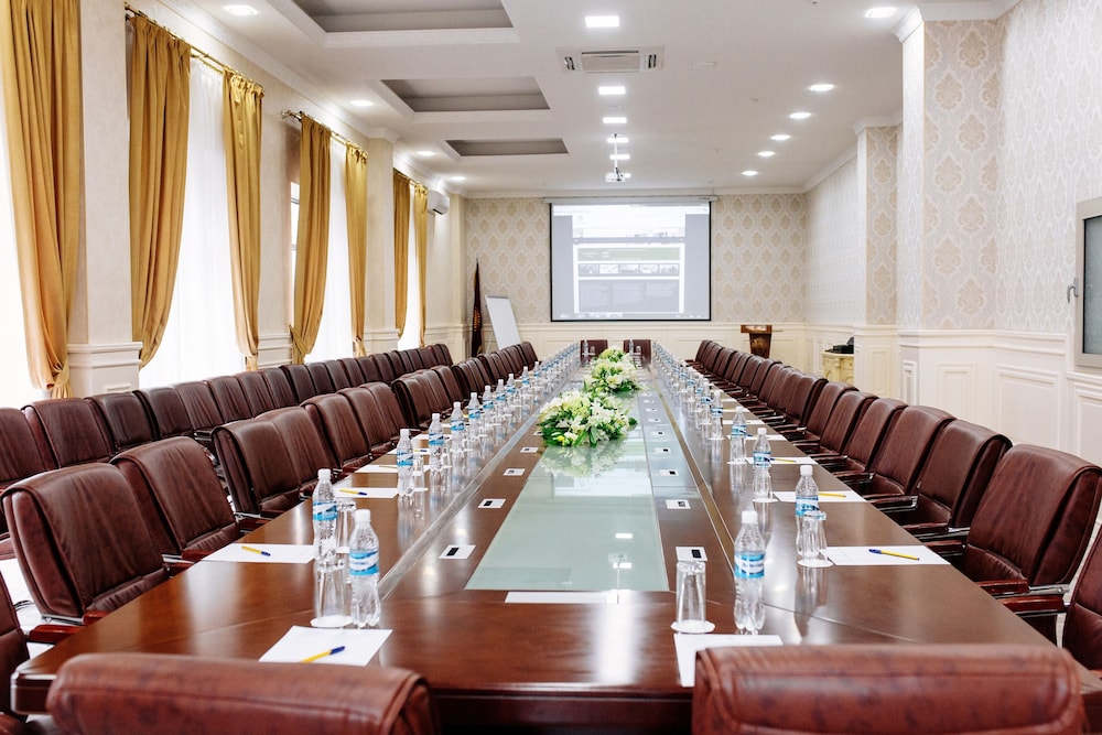 Plaza Hotel Bishkek