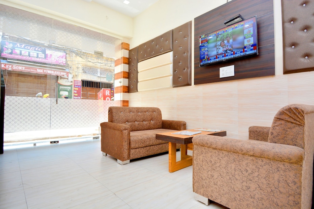 OYO 41151 Cj Cottage