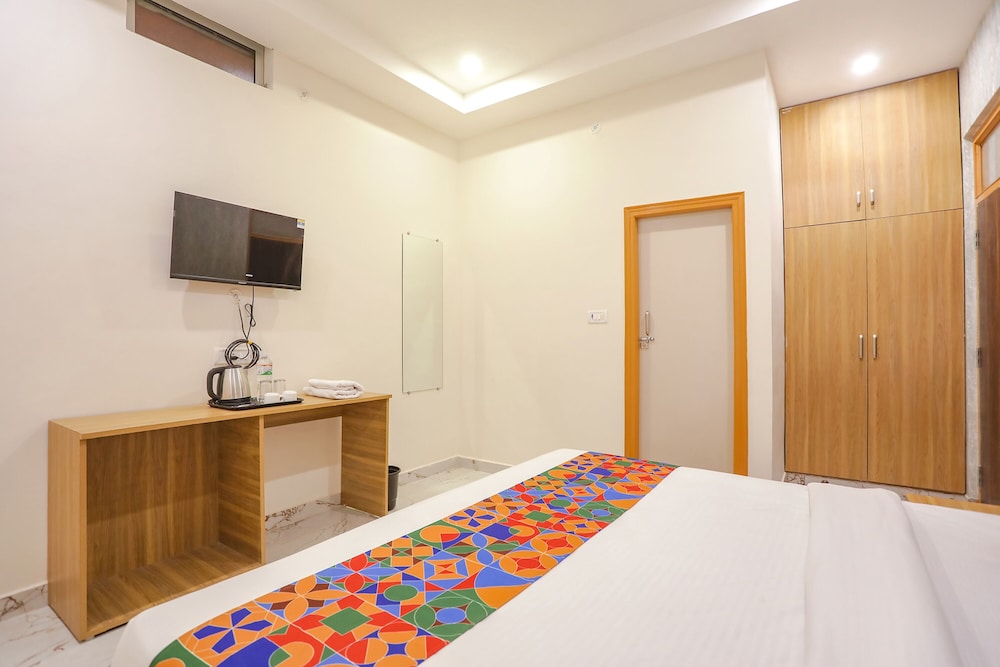 FabHotel Maharishi inn