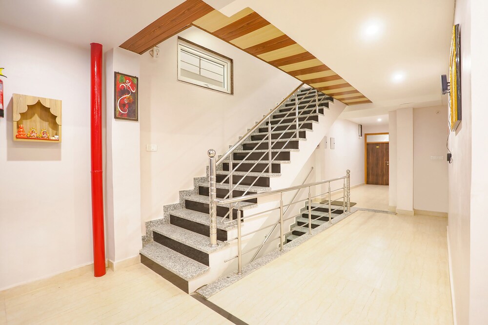 FabHotel Maharishi inn