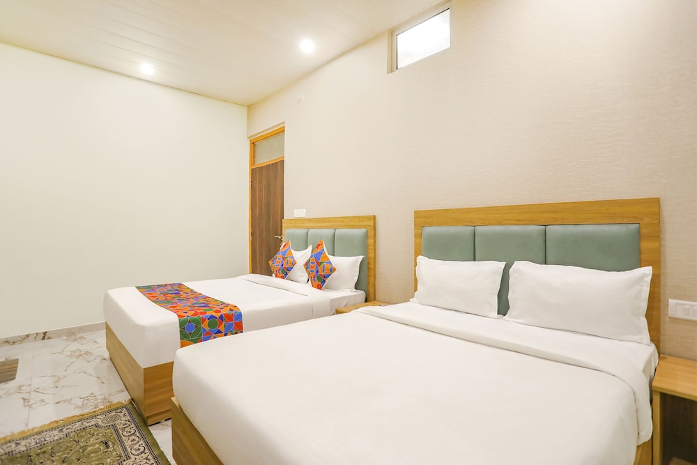 FabHotel Maharishi inn