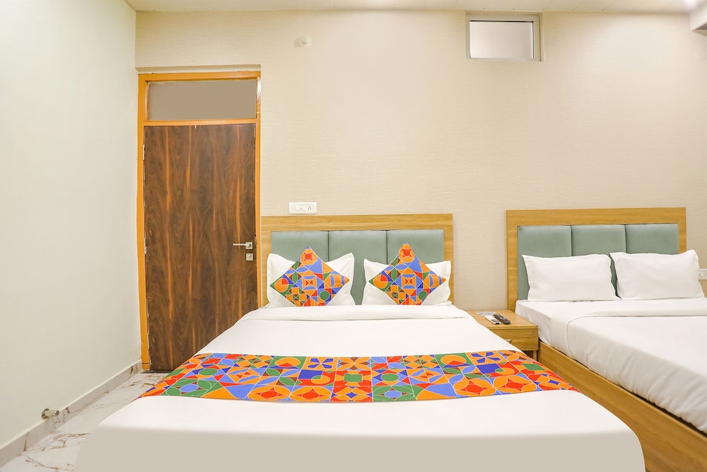 FabHotel Maharishi inn