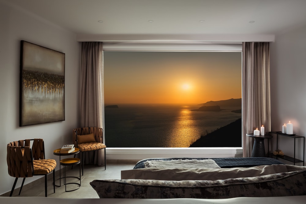 Athermi Suites - Adults Only