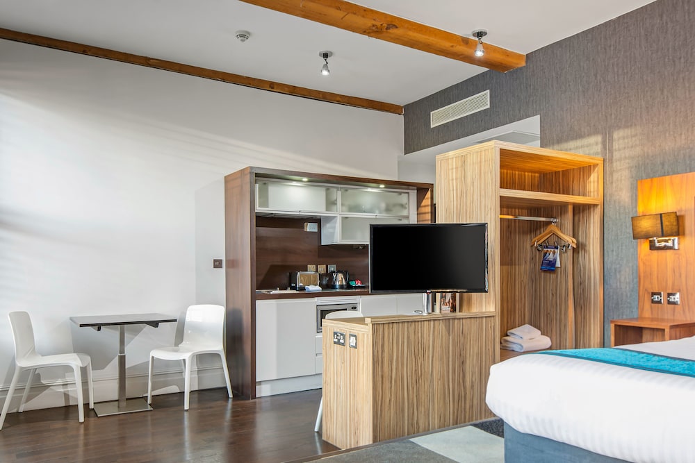 Aparthotel Roomzzz Manchester City