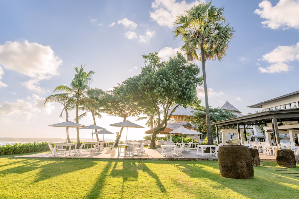 Legong Keraton Beach Hotel
