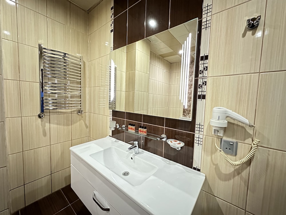 Modern Hotel - Baku