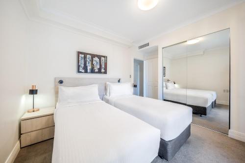 Oaks Sydney Castlereagh Suites