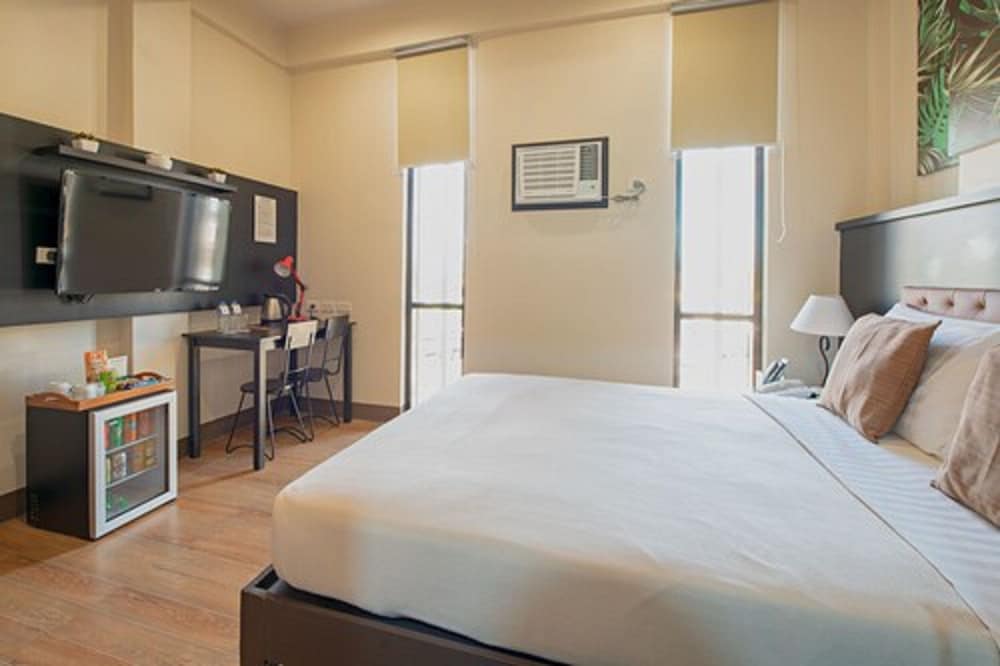 Achievers Airport Hotel