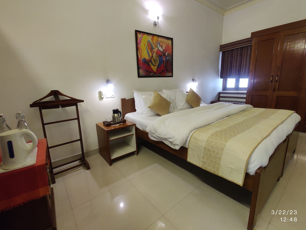 Girisadan - A City Centre Boutique Hotel