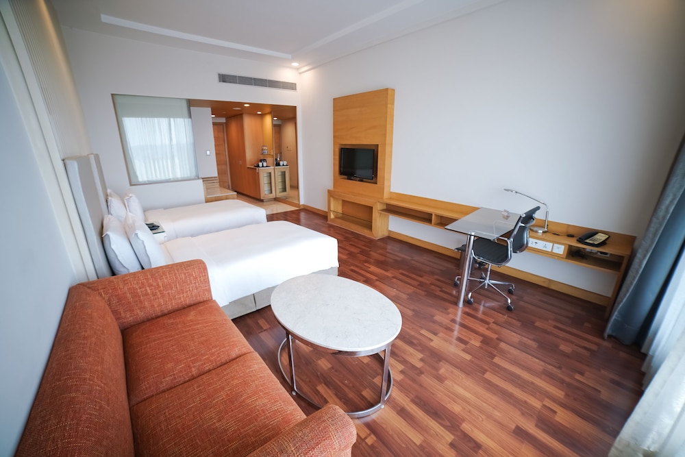 Holiday Inn Amritsar Ranjit Avenue, an IHG Hotel