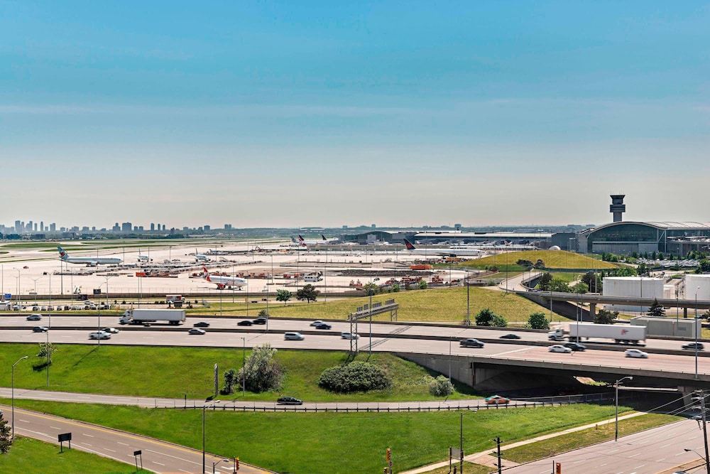The Westin Toronto Airport