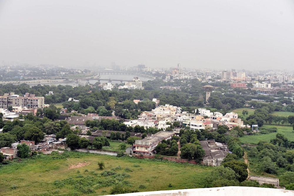 Ginger Ahmedabad Rto Circle