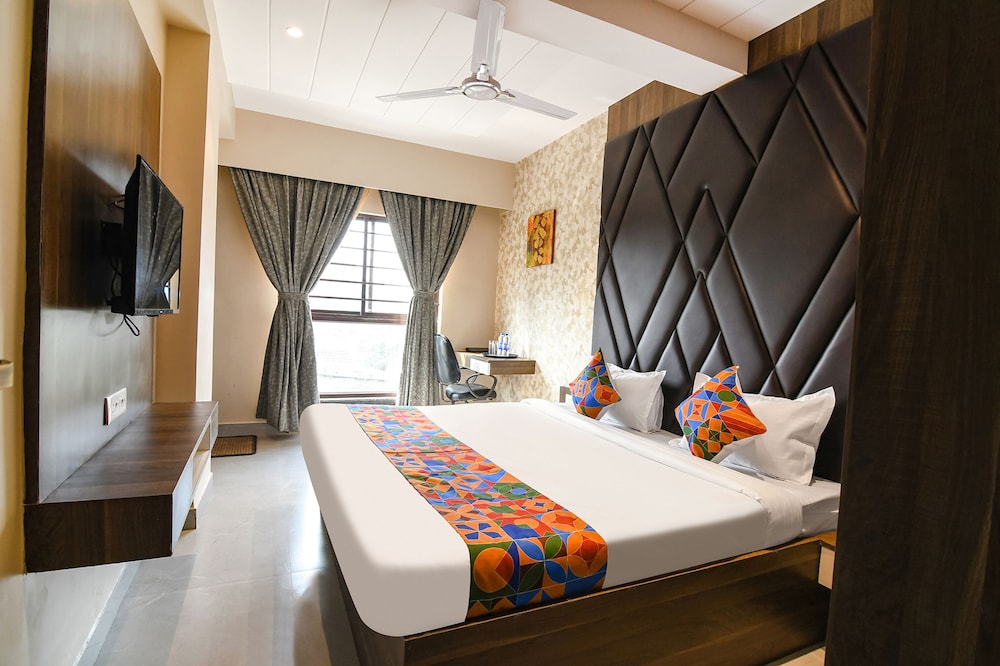 Fabhotel Prime Urban Cliff