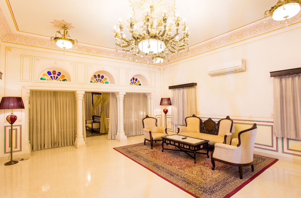 Grand Uniara - A Heritage Hotel