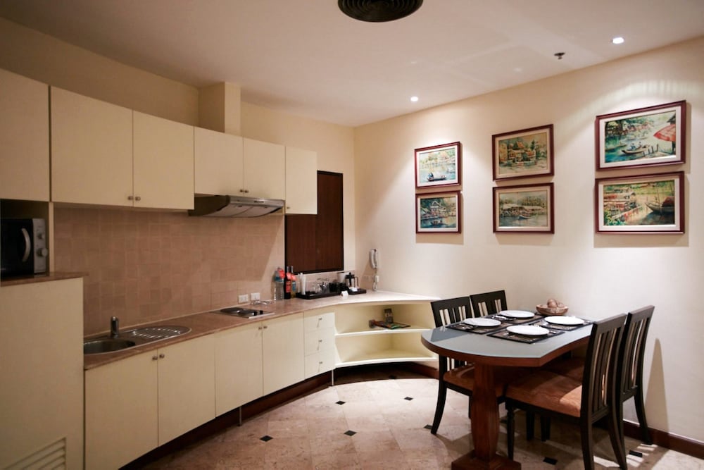 The Davis Bangkok Hotel