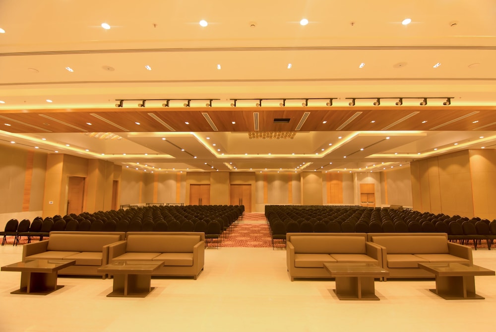 Lemon Tree Hotel, Sector 60,Gurugram