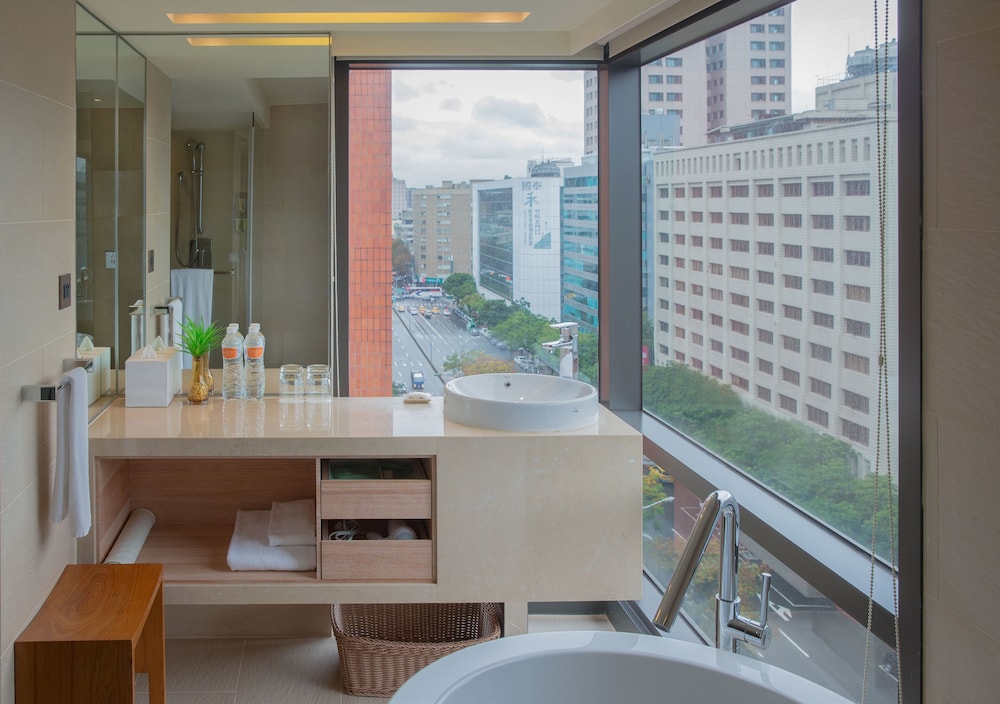 HOTEL COZZI Minsheng Taipei