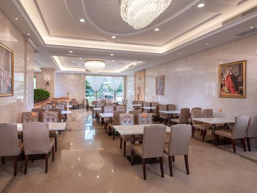 Vienna International Hotel Shenzhen Longhua Centre