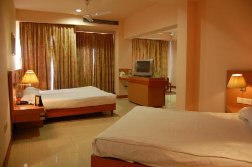 Savoy Greens Karnal