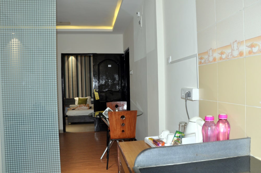 Magnus Calypso Suites Viman Nagar