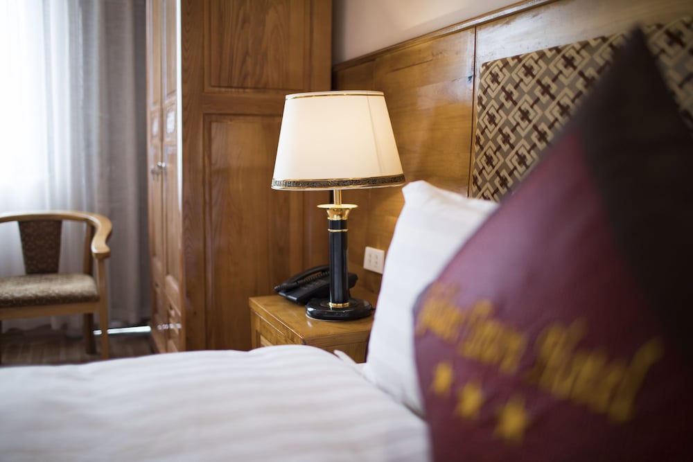 Golden Town Hotel
