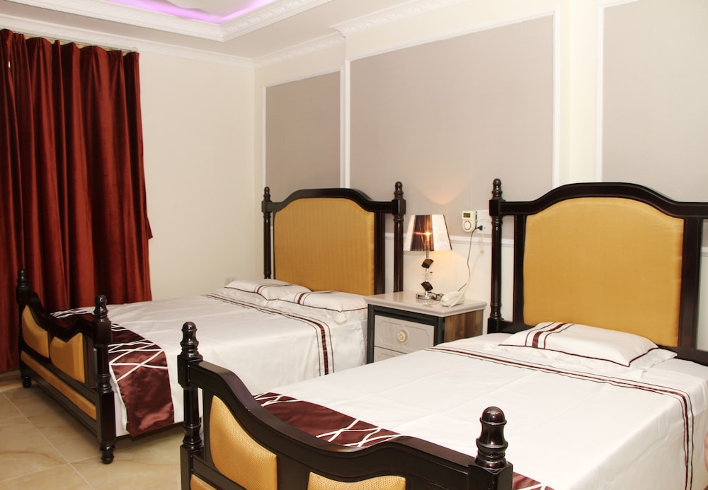 Nam Cuong X Hotel