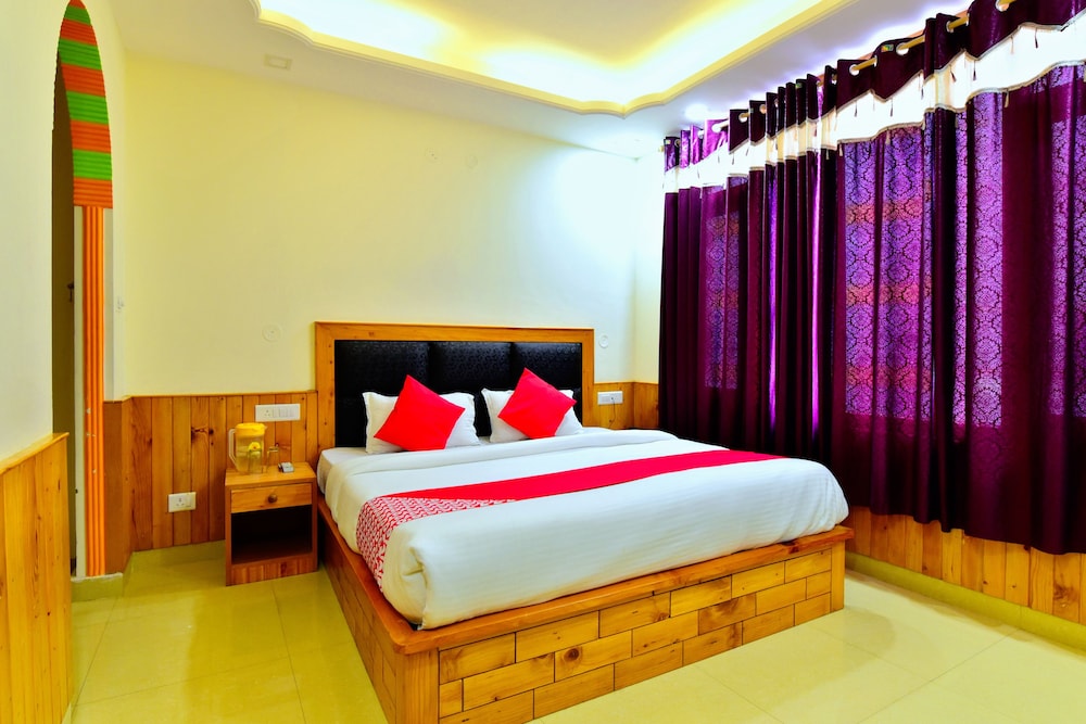 OYO 38661 Hotel Apna Ghar