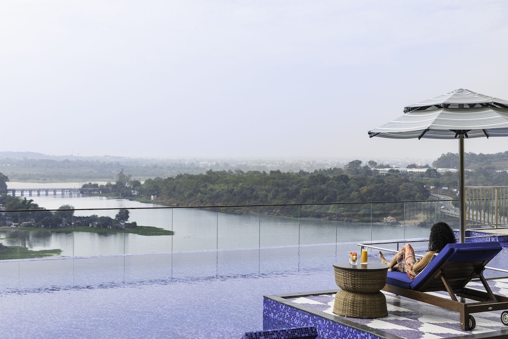 Taj Lakefront Bhopal