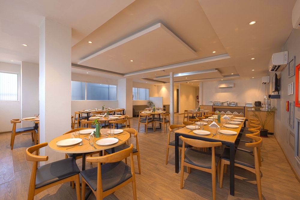 Hotel Grand Tashree