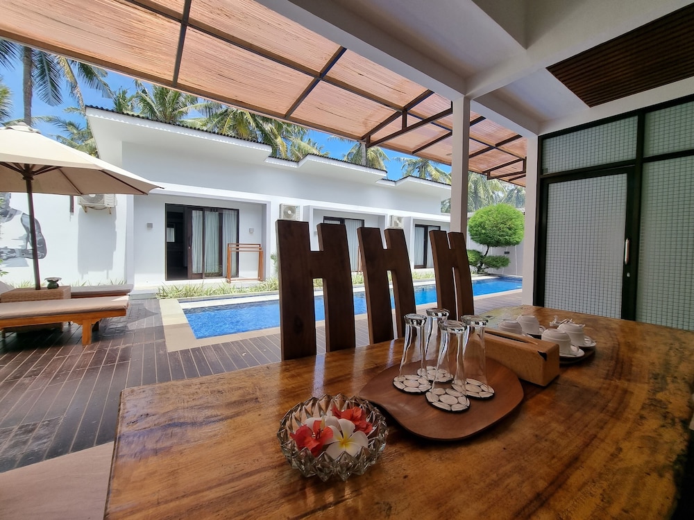 Gili Khayangan Villas