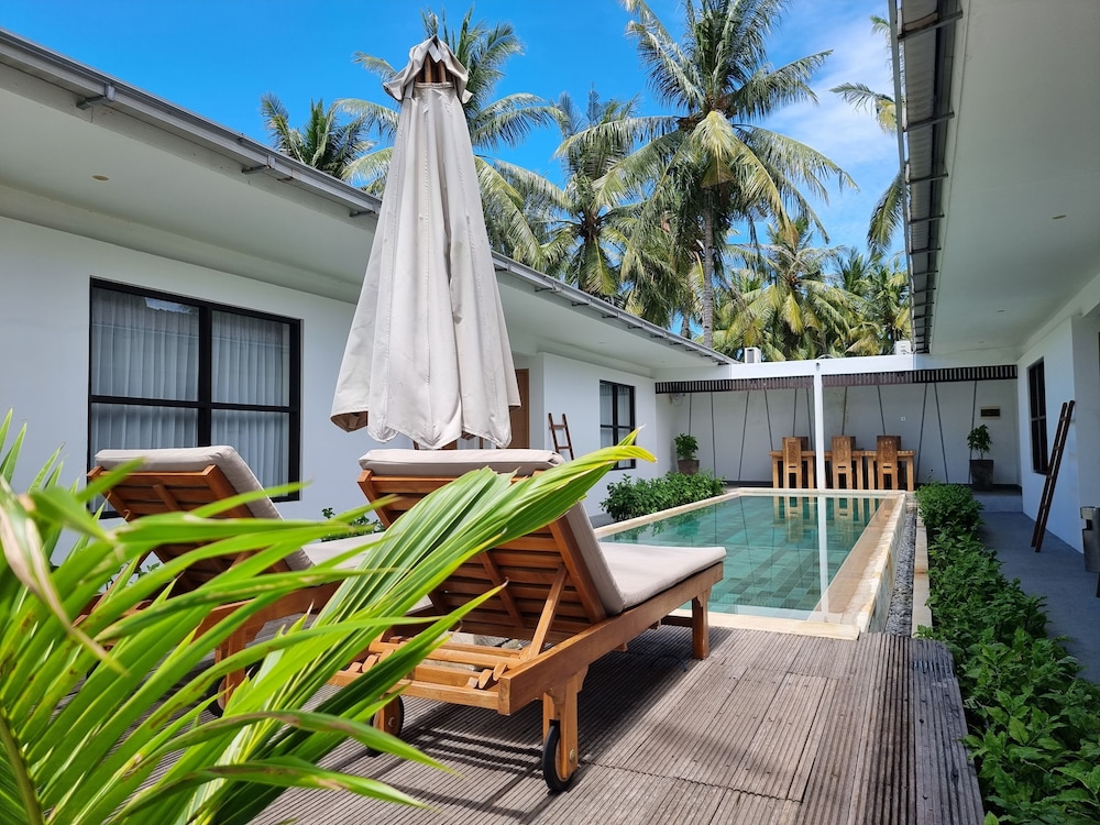 Gili Khayangan Villas