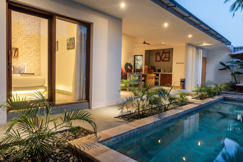 Gili Khayangan Villas
