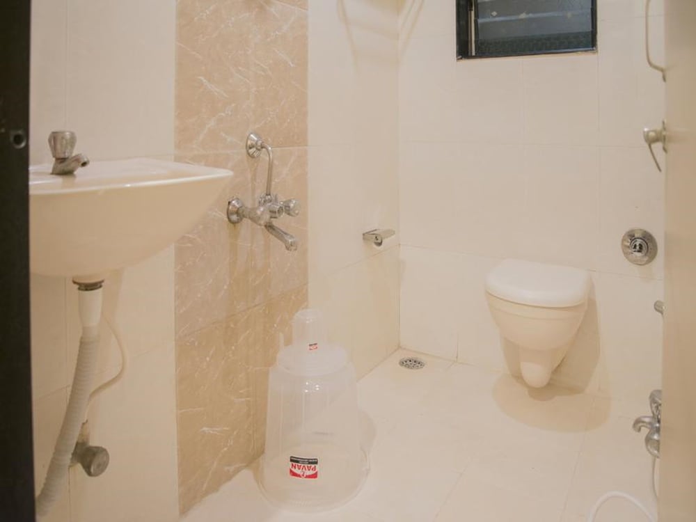 OYO 4185 Hotel Sachin Excellency