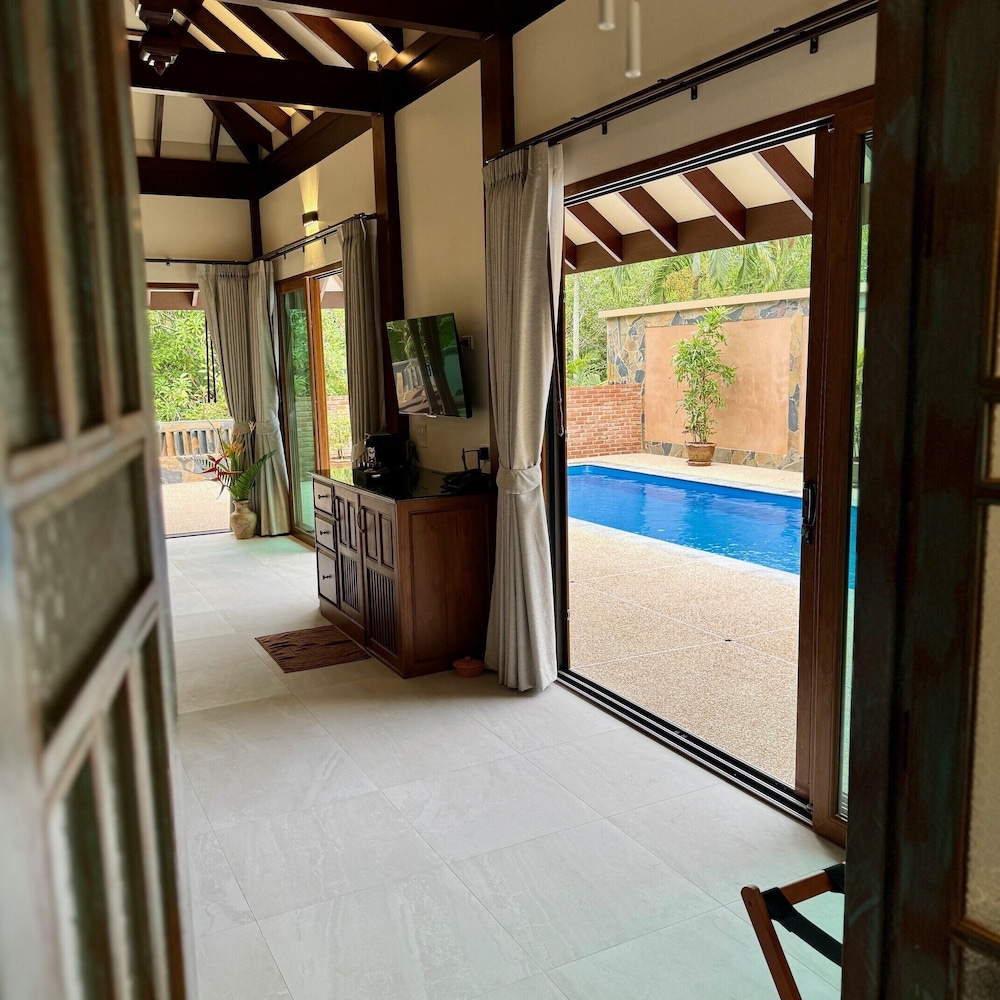 Koh Jum Beach Villas “A member of Secret Retreats”