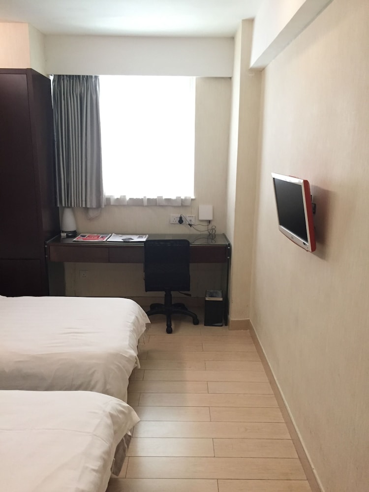 Pop Inn Mong Kok