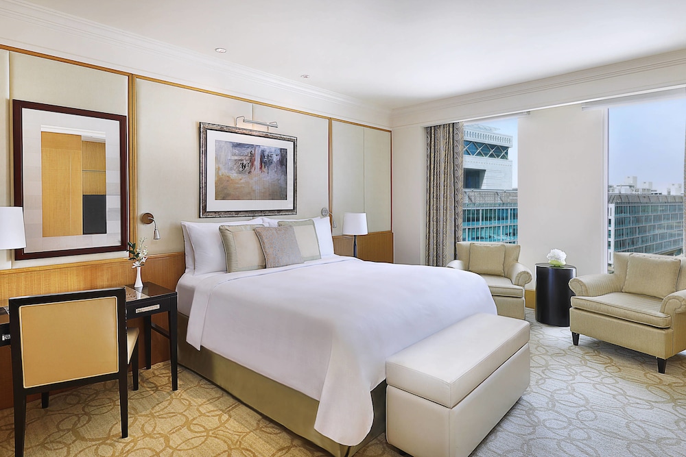 The Ritz-Carlton Executive Residences